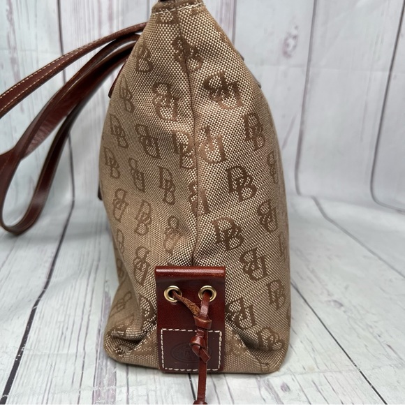 Dooney & Bourke Vintage Classic Logo Shoulder Bag Signature DB - Picture 4 of 15